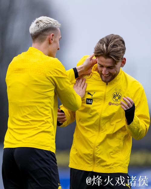 图片报：罗伊斯与施洛特贝克共进晚餐，向后者展示留队的好处