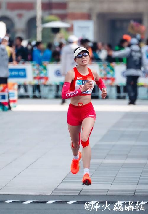 全运会女子马拉松:张德顺蝉联冠军,创国内历史首人纪录 全运会女子马拉松:张德顺蝉联冠军,创国内历史首人纪录